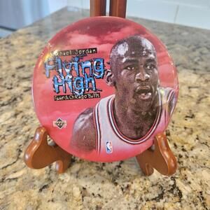 Upper Deck Michael Jordan "Flying High" Tin w/5 Cards Unopened